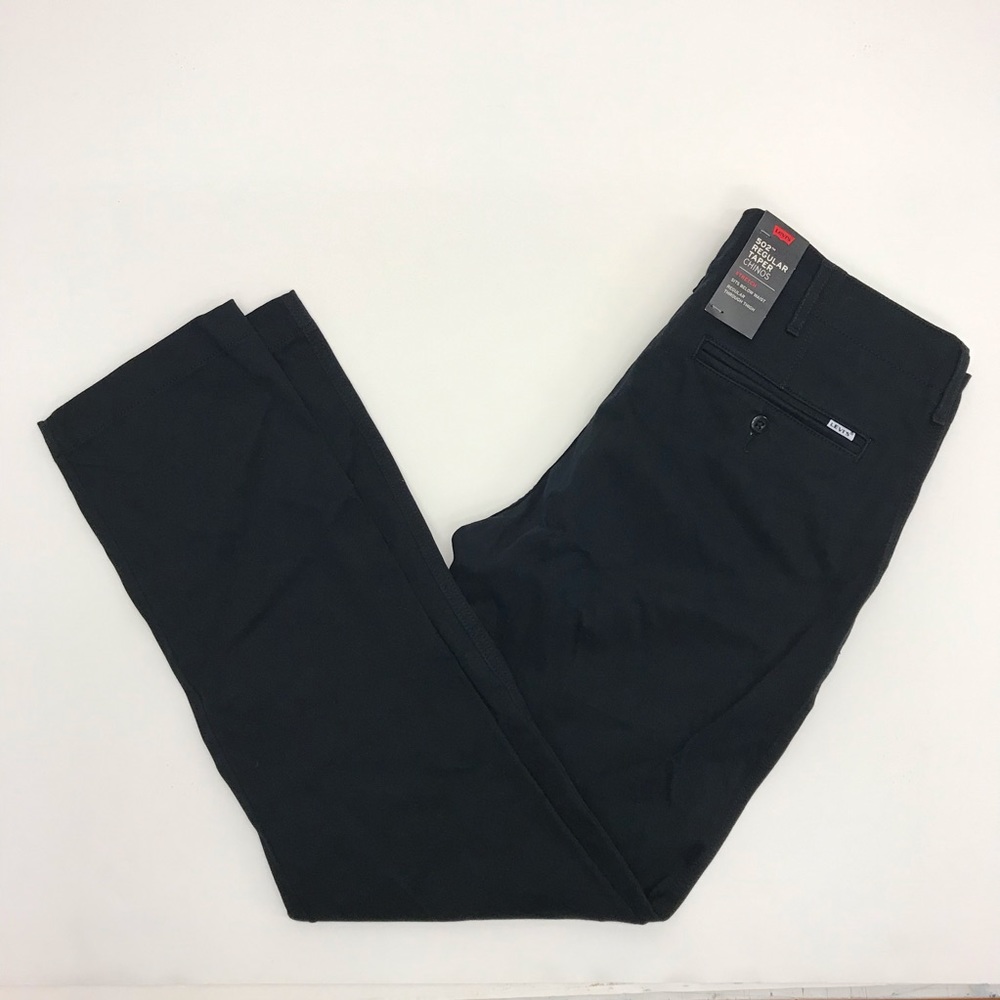 Levi’s 502 with stretch. New! Size: 33x32